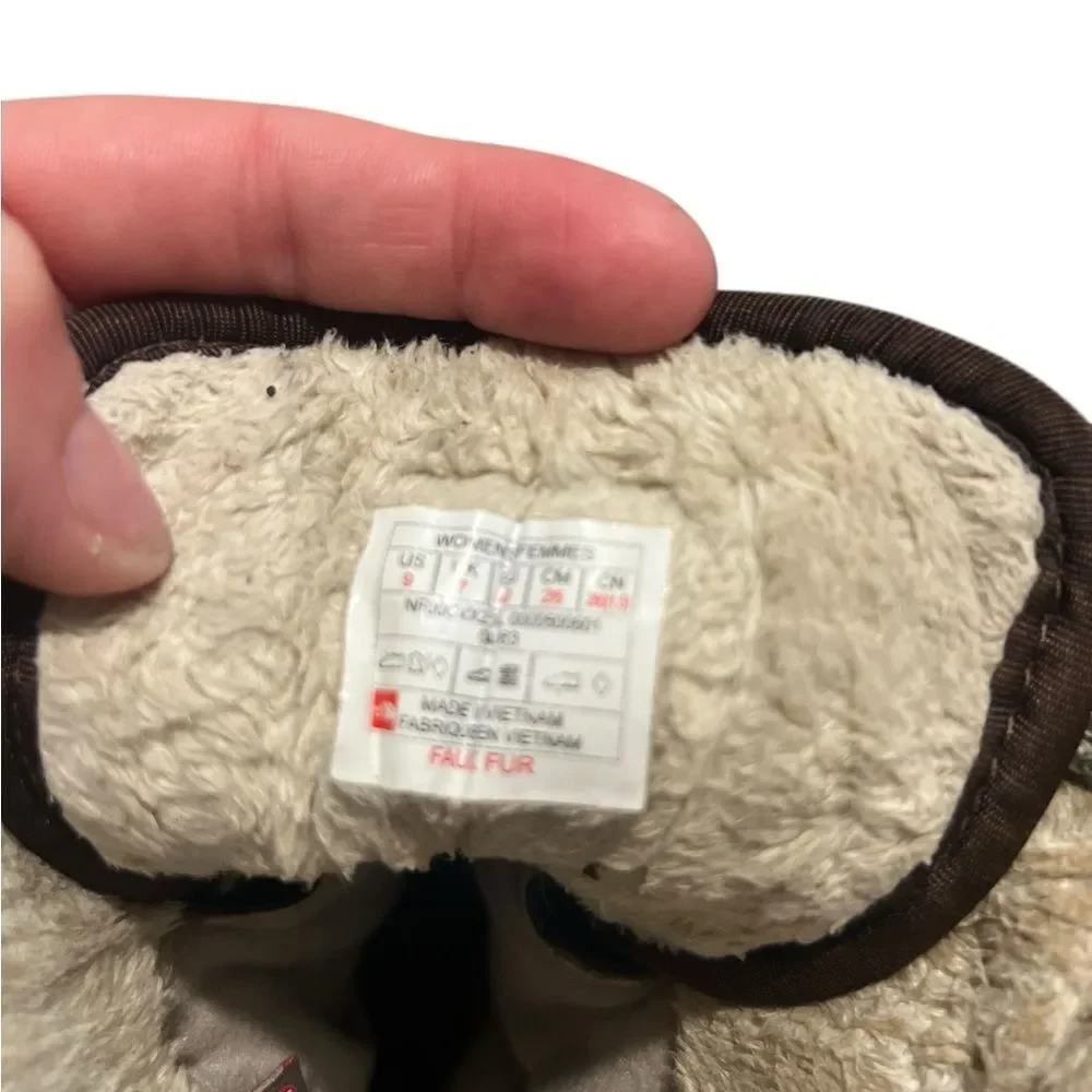The North Face Shellista II Mid Calf Waterproof Snow Boots 9 Brown Cable Knit